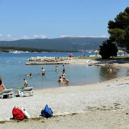 Πανσιόν And With Parking Space Krk - 13553 Vrh (Krk)