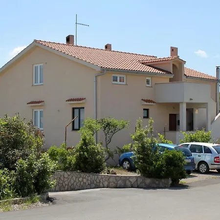 게스트하우스 And With Parking Space Krk - 13553 3*