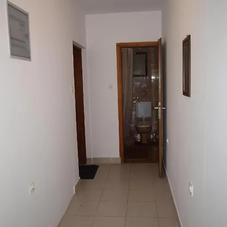 게스트하우스 And With Parking Space Krk - 13553 3*