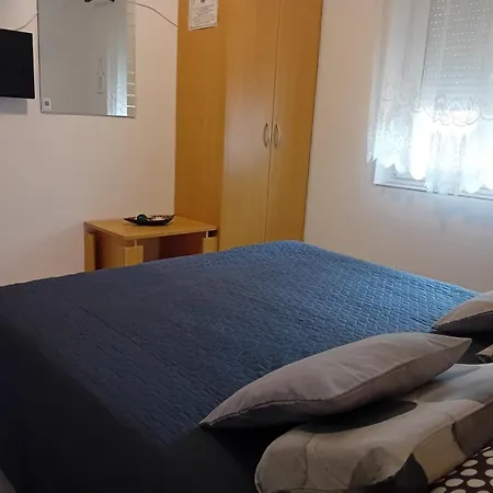With A Parking Space Krk - 13553 Guest house