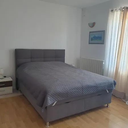 With A Parking Space Krk - 13553 Guest house