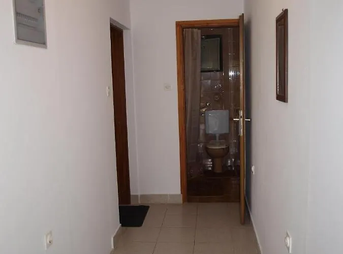 بيت ضيافة And With Parking Space Krk - 13553 3*